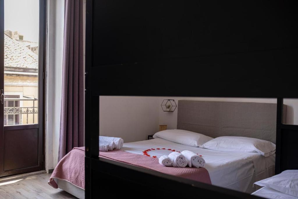 Barocco Room Катания Экстерьер фото